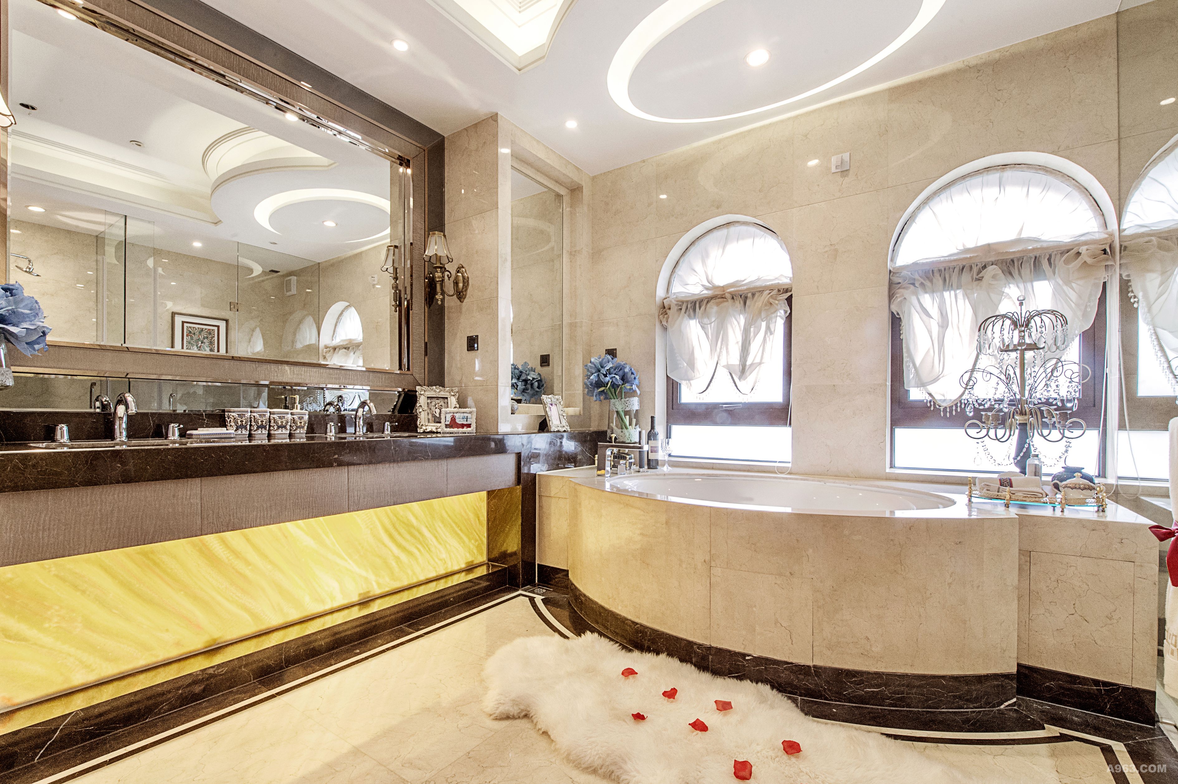 浴室上海宝山正荣别墅样板房,上海西麦装饰设计工程有限公司设计师